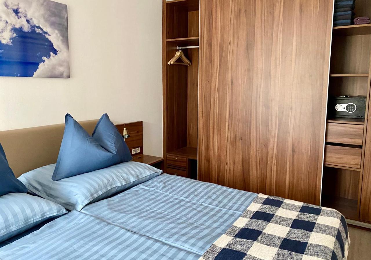 Iris Appartement In Heviz Mit Tiefgarage Und Panoramaaussicht Bagian luar foto