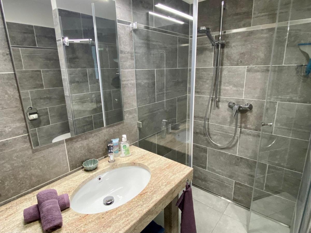 Iris Appartement In Heviz Mit Tiefgarage Und Panoramaaussicht Bagian luar foto